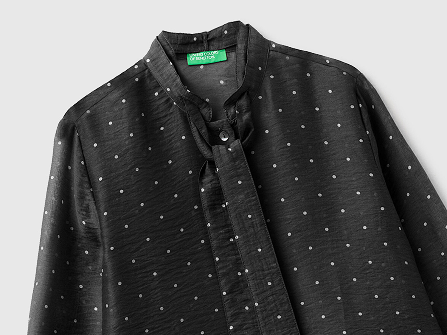 Benetton Kadın Krem Liyosel Karışımlı Bağcık Detaylı Uzun Kollu Poplin Gömlek