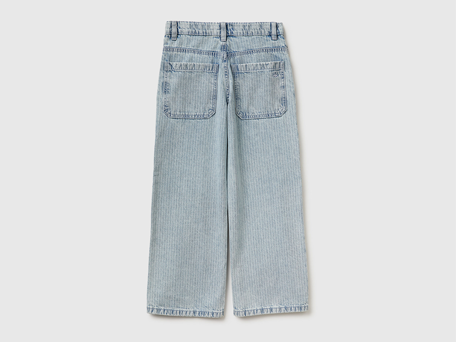 Benetton Erkek Çocuk Buz Mavisi Cebi Logo Nakışlı İnce Çizgili Rahat Kalıp Denim Pantolon