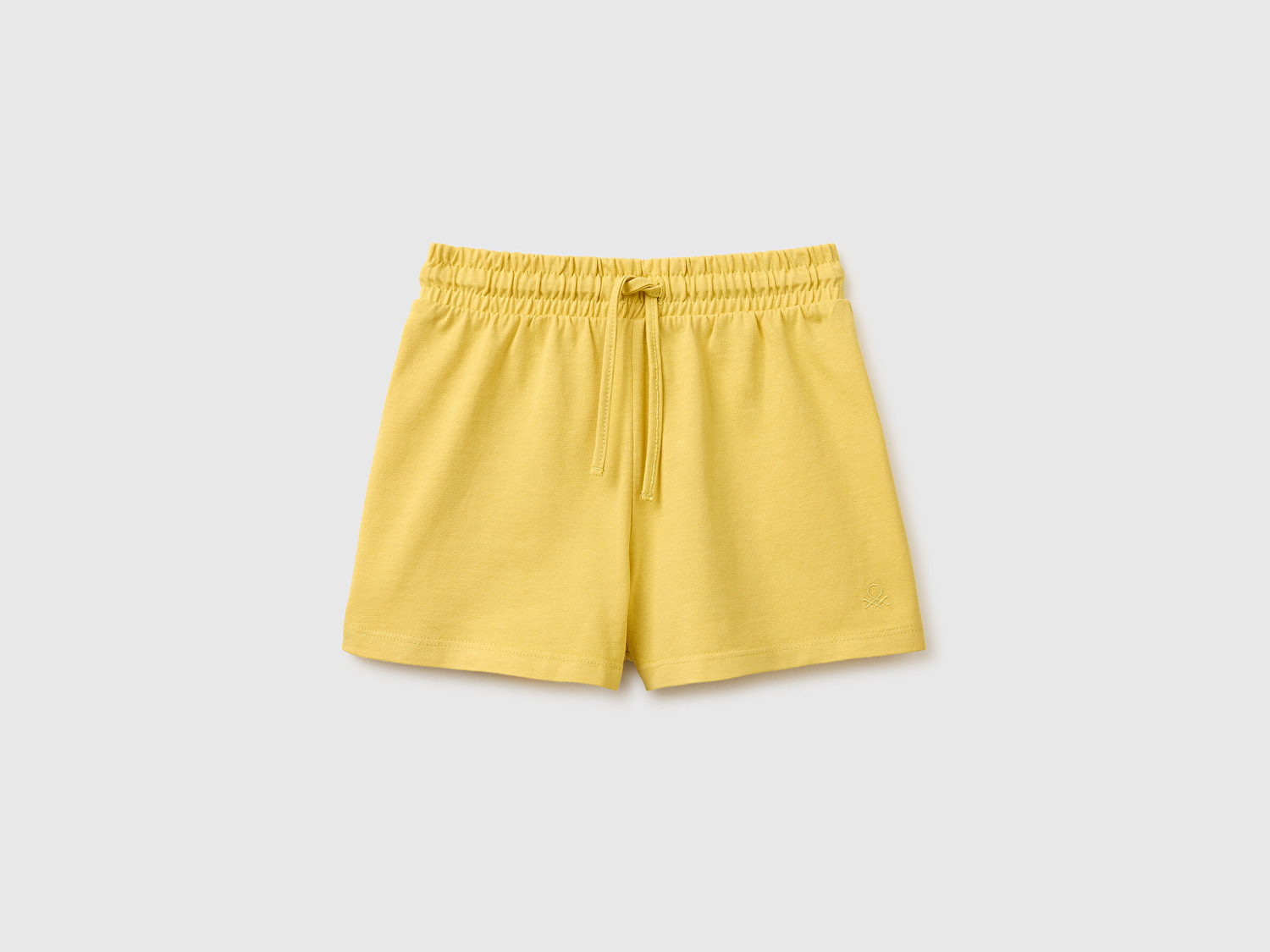 Benetton Kız Bebek Hardal Sarısı İşleme Logo Detaylı Regular Fit Bermuda Şort