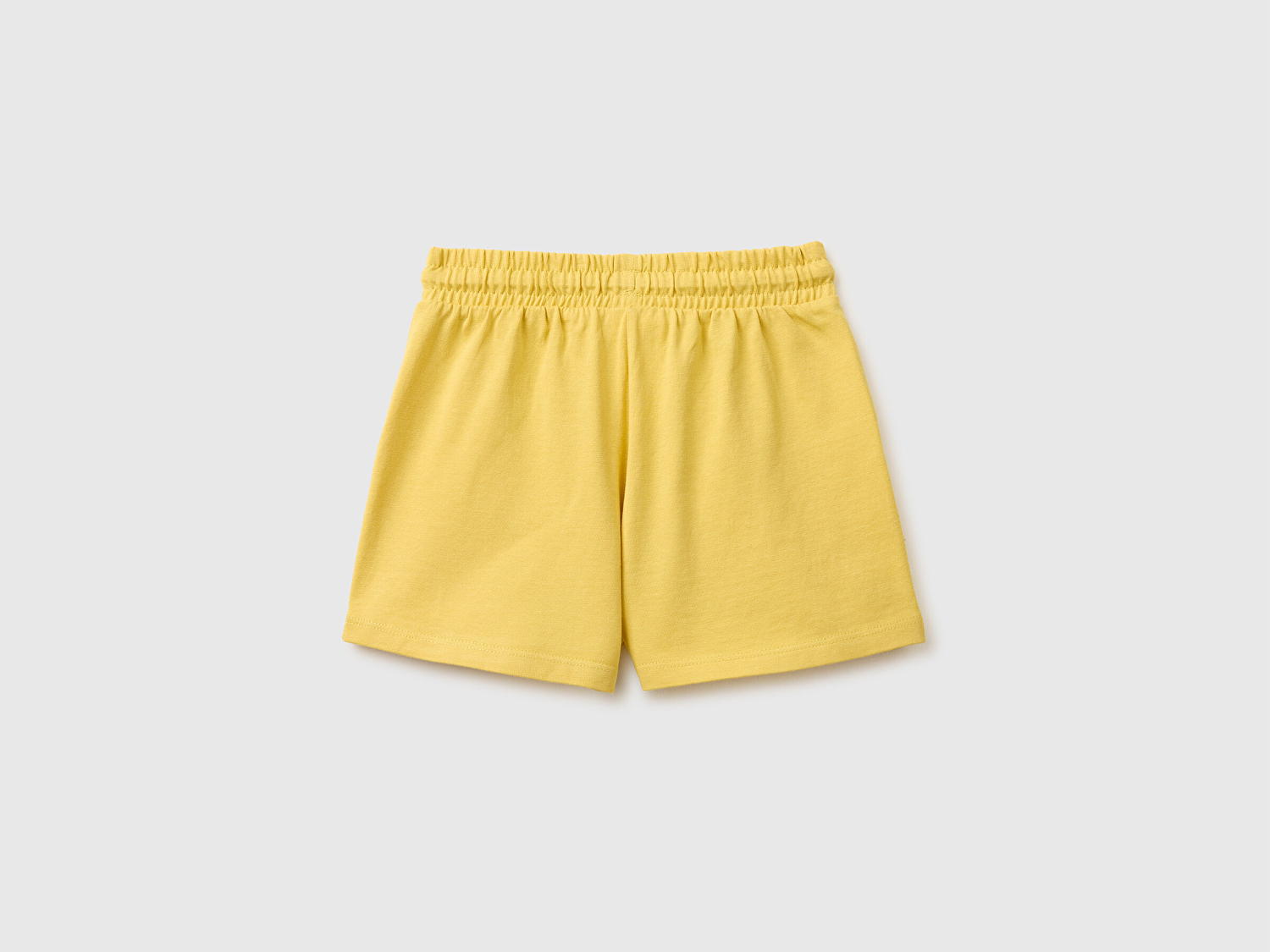 Benetton Kız Bebek Hardal Sarısı İşleme Logo Detaylı Regular Fit Bermuda Şort