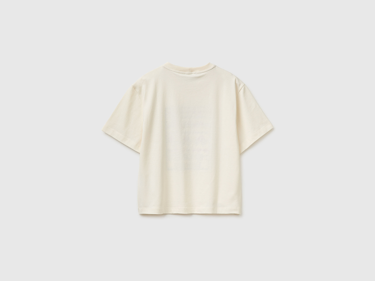 Benetton Kadın Krem %100 Pamuk Kısa Kollu Önü İşlemeli Bisiklet Yaka T-Shirt