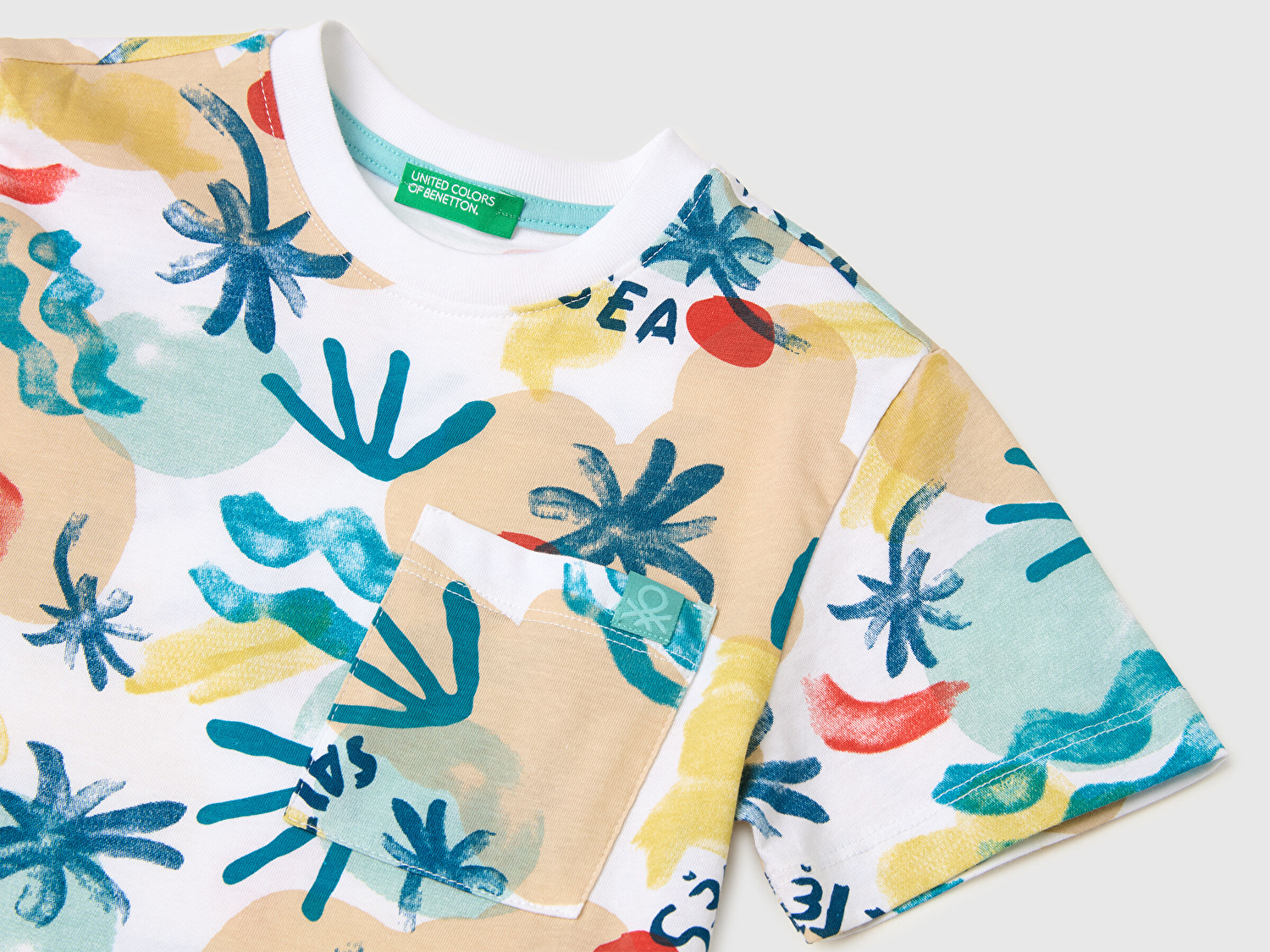 Benetton Erkek Bebek Mavi Mix Ön Cebi Logo Detaylı Tamamlı Desenli T-Shirt