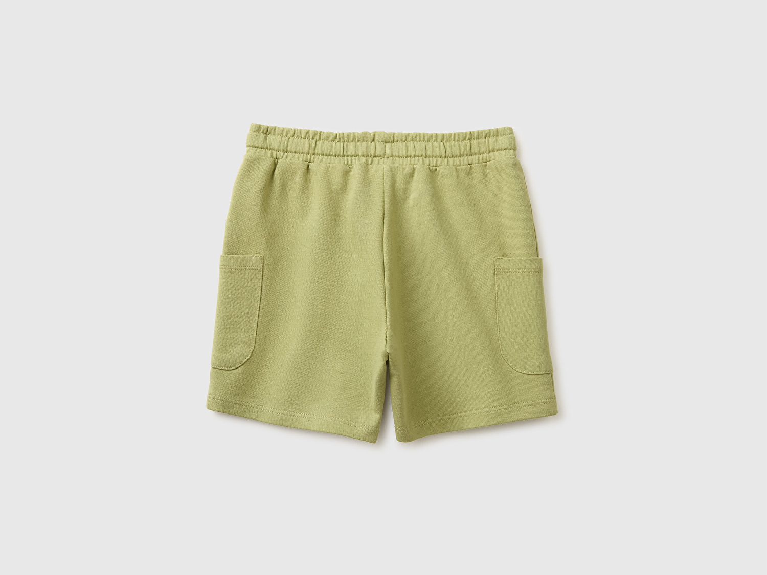 Benetton Erkek Bebek Haki İşleme Logo Detaylı Yanları Cepli Bermuda Şort