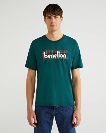 Benetton Vintage Logo Tshirt. 5