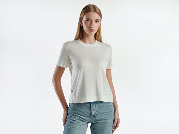 Benetton Kadın Krem İpek Karışımlı Yuvarlak Yaka Önü Detaylı Kısa Kollu Kazak