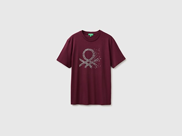 Benetton Erkek Mürdüm %100 Pamuk Önü Logo Baskılı Regular Fit Kısa Kollu T-Shirt