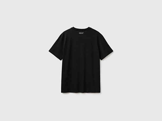Benetton Erkek Siyah %100 Pamuk Önü Logo Baskılı Regular Fit Kısa Kollu T-Shirt