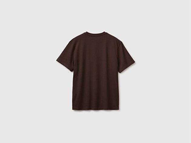 Benetton Erkek Koyu Kahverengi %100 Koton Logolu Bisiklet Yaka T-Shirt