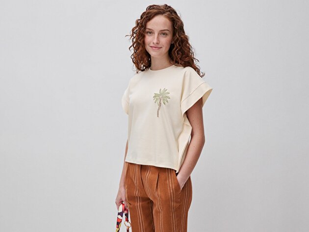 Benetton Kadın Krem %100 Pamuk Boncuk İşlemeli Yuvarlak Yaka T-Shirt
