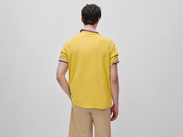 Benetton Erkek Sarı %100 Pamuk Logo Detaylı Regular Fit Bisiklet Yaka T-Shirt