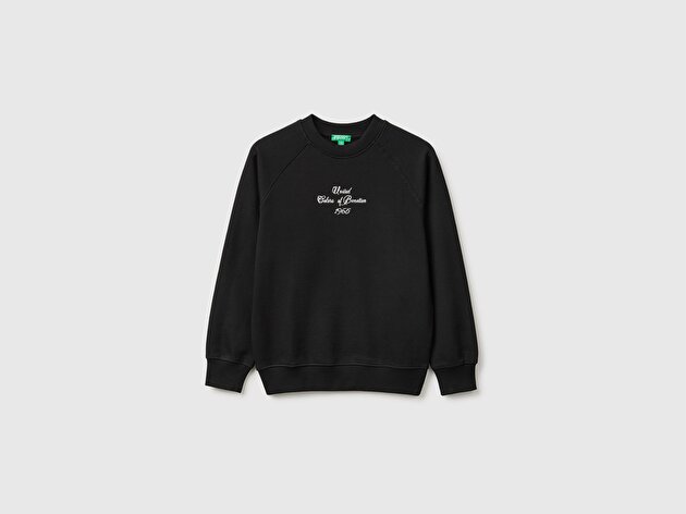 Benetton Erkek Çocuk Siyah Önü İşlemeli Ribanalı Reglan Kollu Bisiklet Yaka Sweatshirt