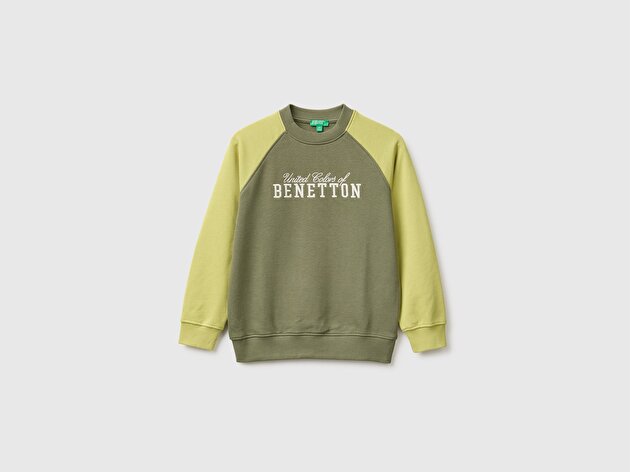 Benetton Erkek Çocuk Haki Önü İşlemeli Ribanalı Reglan Kollu Bisiklet Yaka Sweatshirt