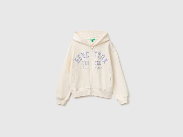 Benetton Kız Çocuk Ekru Önü İşlemeli Ribanalı Cepli Kapüşonlu Fermuarlı Sweatshirt