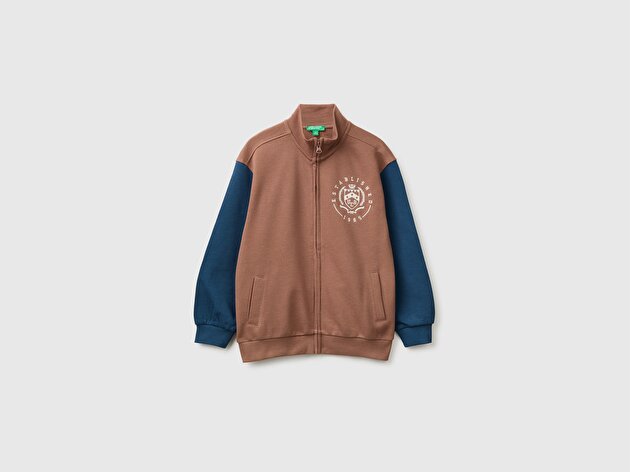 Benetton Erkek Çocuk Kahverengi Önü İşlemeli Ribanalı Cepli Fermuarlı Dik Yaka Sweatshirt