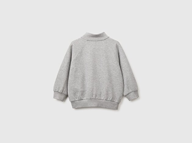 Benetton Erkek Bebek Gri Melanj Önü İşlemeli Ribanalı Boğazlı Fermuarlı Dik Yaka Sweatshirt