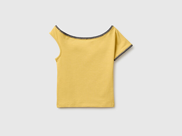 Benetton Kız Çocuk Hardal Sarısı Asimetrik Yaka İşleme Detaylı T-Shirt