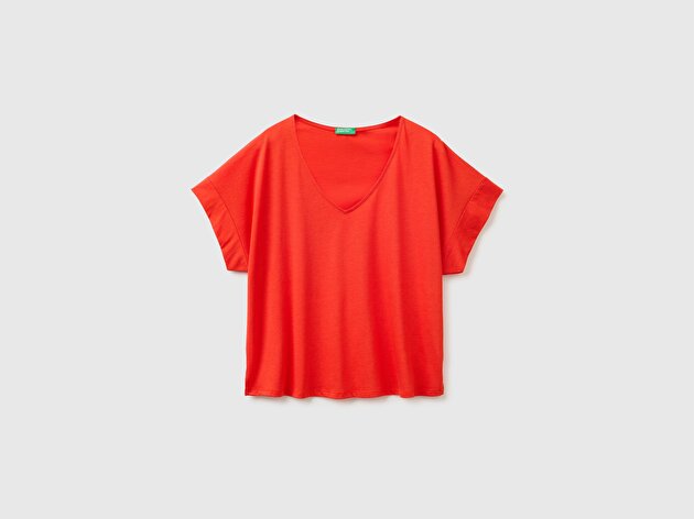 Benetton Kadın Kırmızı Pamuk ve Liyosel Karışımlı Arkası Logo Detaylı T-Shirt