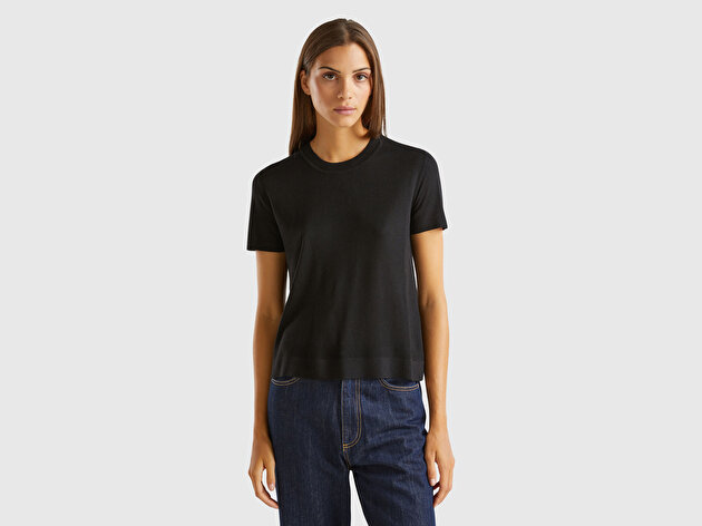 Benetton Kadın Siyah İpek Karışımlı Yuvarlak Yaka Önü Detaylı Kısa Kollu Kazak