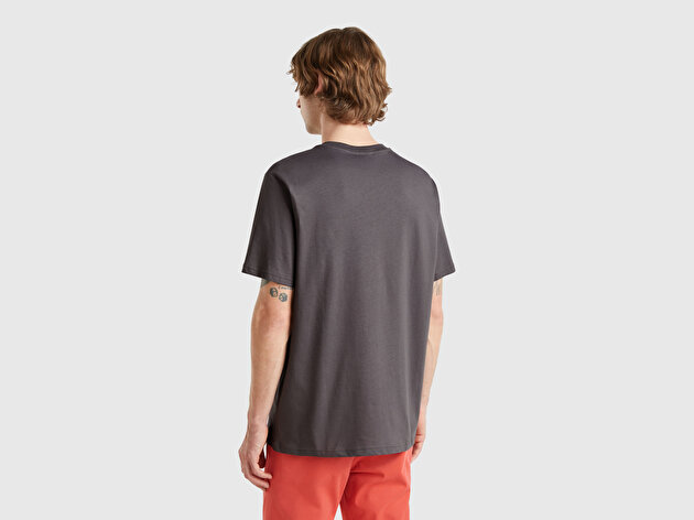 Benetton Erkek Koyu Gri %100 Koton Benetton Logolu Bisiklet Yaka T-Shirt