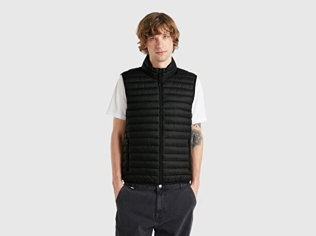 Benetton Erkek Siyah Polyester Dolgulu Regular Fit Yelek