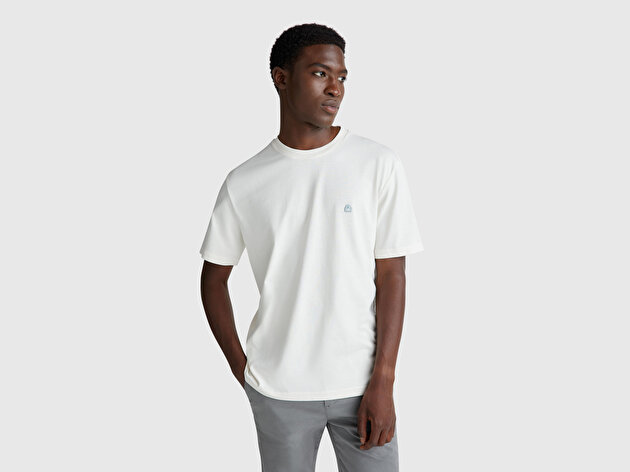 Benetton Erkek Krem %100 Koton Benetton Logolu Bisiklet Yaka T-Shirt