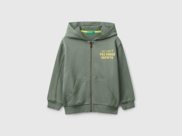 Benetton Erkek Bebek Haki Baskılı Fermuarlı Kapüşonlu Relaxed Fit Sweatshirt