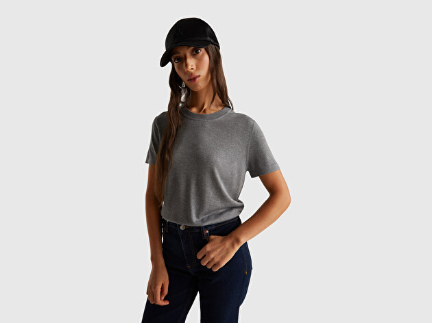 Benetton Kadın Antrasit Melanj İpek Karışımlı Yuvarlak Yaka Önü Detaylı Kısa Kollu Kazak