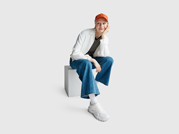 Benetton Kadın Siyah %100 Pamuk Sol Altı Logolu Çizgili Yuvarlak Yaka T-Shirt