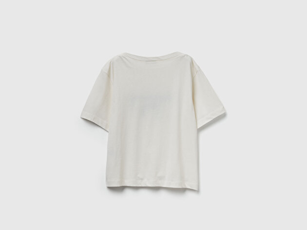 Benetton Kadın Krem %100 Pamuk Önü Yazı İşlemeli Kayık Yaka T-Shirt