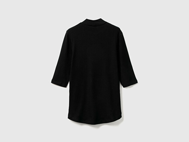 Benetton Kadın Siyah Liyosel Karşımlı Yarım Kol Slim Fit Dik Yaka T-Shirt