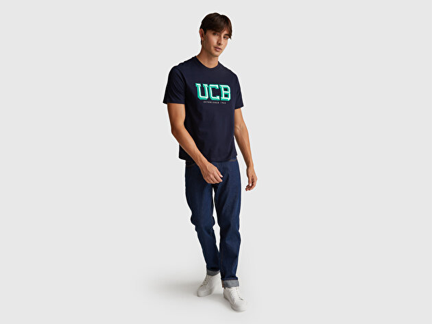 Benetton Erkek Lacivert-UCB %100 Pamuk Önü Logo Baskılı Relax Fit T-Shirt