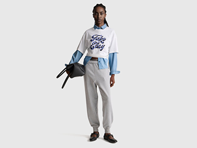 Benetton Kadın Beyaz-Mavi Yazılı %100 Pamuk Önü Yazı Baskılı Bisiklet Yaka T-Shirt