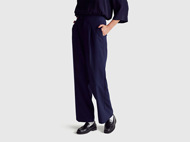 Benetton Kadın Lacivert Viskoz Karışımlı Arka Cep Detaylı Geniş Paça Pantolon