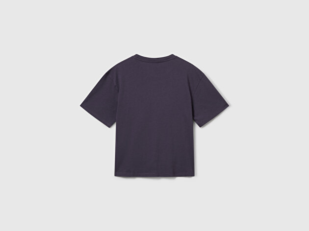 Benetton Kız Çocuk Koyu Gri Önü Baskılı Aplikeli Ribana Yakalı Relaxed Fit T-shirt