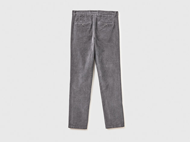 Benetton Erkek Gri Pamuk Karışımlı Arkası Biyeli Cepli Dar Kesim Kadife Pantolon