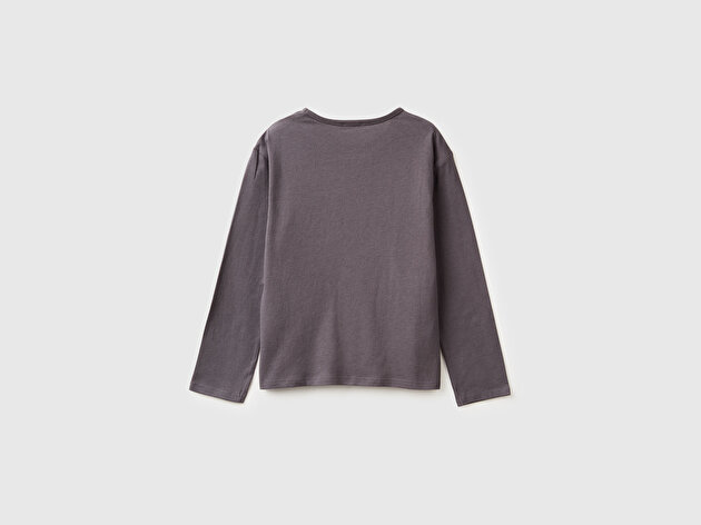 Benetton Kız Çocuk Koyu Kahverengi Grafik Payet İşlemeli Regular Fit Jarse Uzun Kollu T-shirt