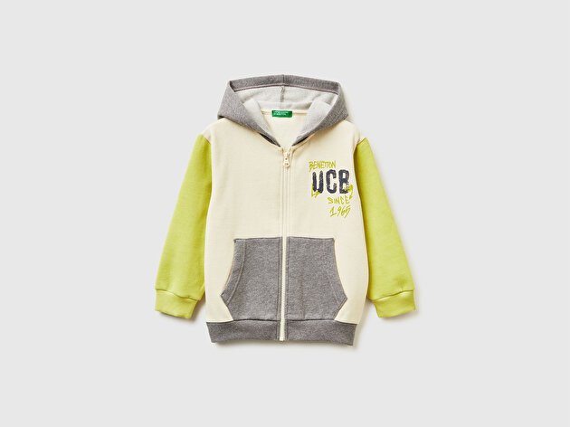 Benetton Erkek Bebek Hardal-Ekru Önü Logo Baskılı Fermuarlı Regular Fit Kapüşonlu Sweatshirt