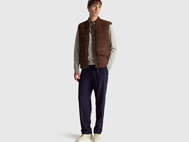 Benetton Erkek Koyu Kahverengi Kapitone Fermuarlı Kapaklı Cepli Kadife Yelek