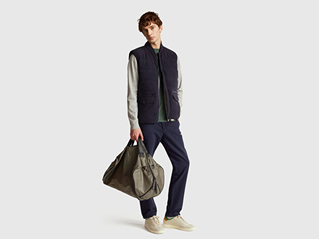 Benetton Erkek Lacivert Kapitone Fermuarlı Kapaklı Cepli Kadife Yelek