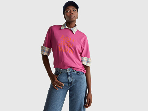 Benetton Kadın Koyu Pembe %100 Pamuk Önü Yazı Baskılı Bisiklet Yaka T-Shirt