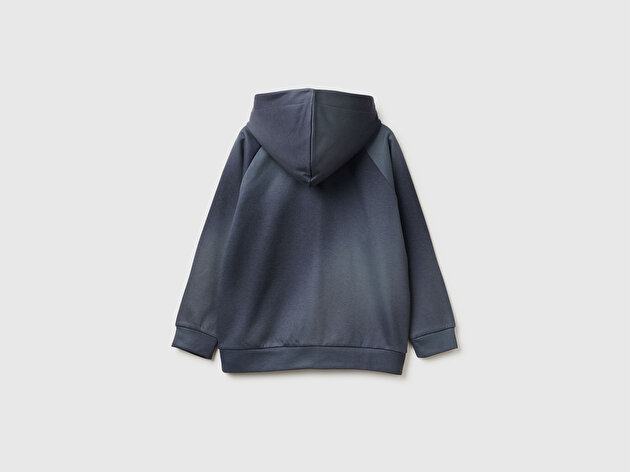 Benetton Erkek Çocuk Bej-Siyah Gölge Efektli Kişiselleştirilmiş Etiketli Sweatshirt