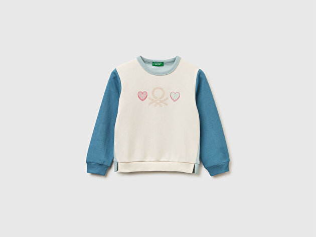 Benetton Kız Bebek Ekru-Mavi Renk Bloklu Simli Logo Baskılı Yırtmaçlı Sweatshirt 