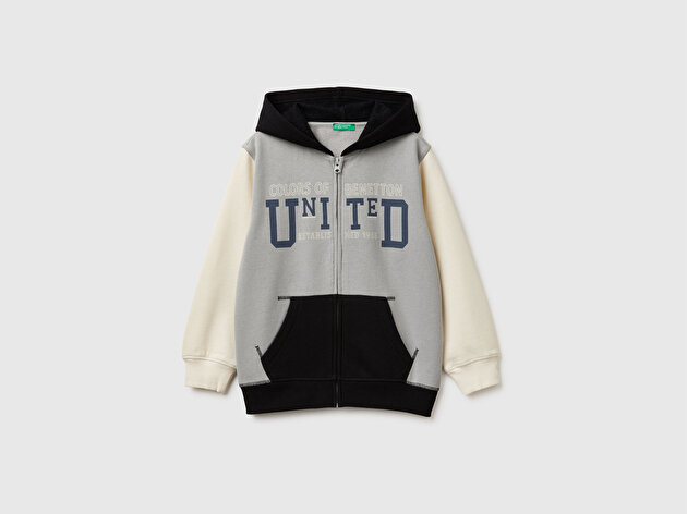 Benetton Erkek Çocuk Gri-Krem Önü Logo Baskılı Cepli Fermuarlı Sweatshirt