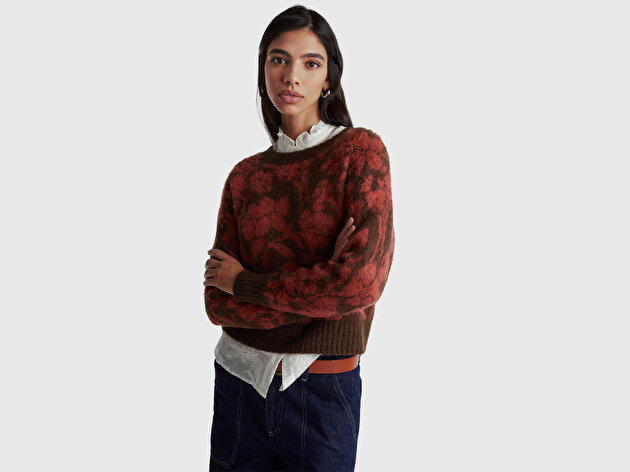 Benetton Kadın Koyu Kahverengi Akrilik Karışımlı Desenli Ribana Detaylı Bisiklet Yaka Kazak