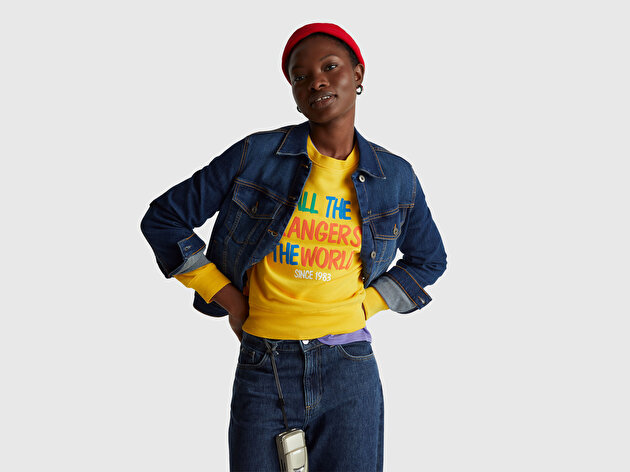 Benetton Kadın Sarı  %100 Pamuk Renk Bloklu Stranger Things Baskılı Sweatshirt