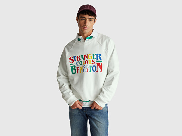 Benetton Erkek Beyaz  %100 Pamuk Relaxed Fit Stranger Things Baskılı Sweatshirt