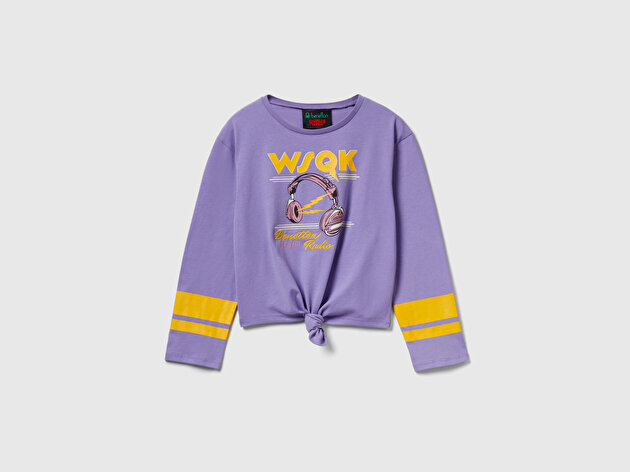 Benetton Kız Çocuk %100 Pamuk Stranger Things Ön Düğüm Detaylı Kol Şerit Baskılı T-Shirt