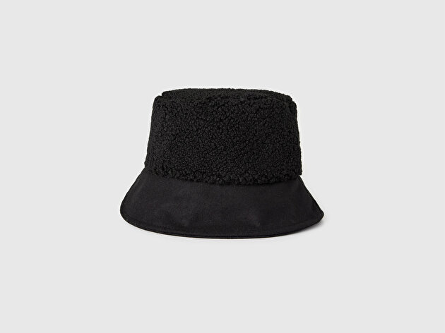 Benetton Kadın Siyah Pamuk Karışımlı Logo Detaylı Suni Kürk Bucket Şapka