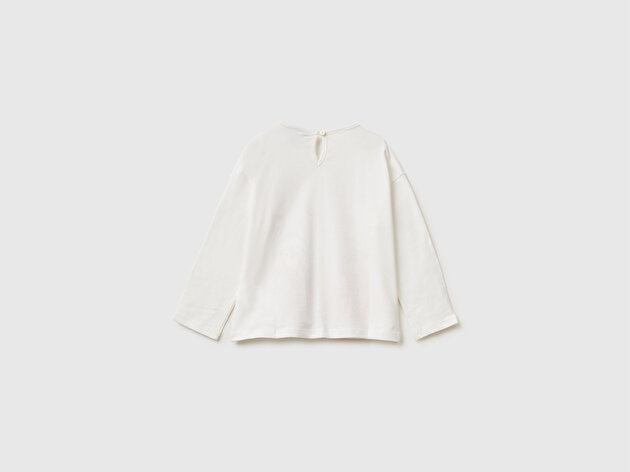 Benetton Kız Bebek Ekru Önü Baskılı Logo Etiketi Detaylı Uzun Kollu T-shirt