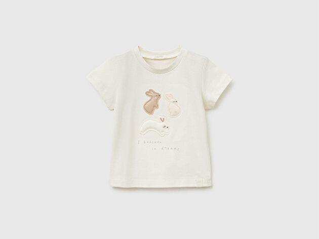 Benetton Bebek Omzu Gizli Çıtçıtlı Baskılı Nakışlı Bisiklet Yaka T-Shirt